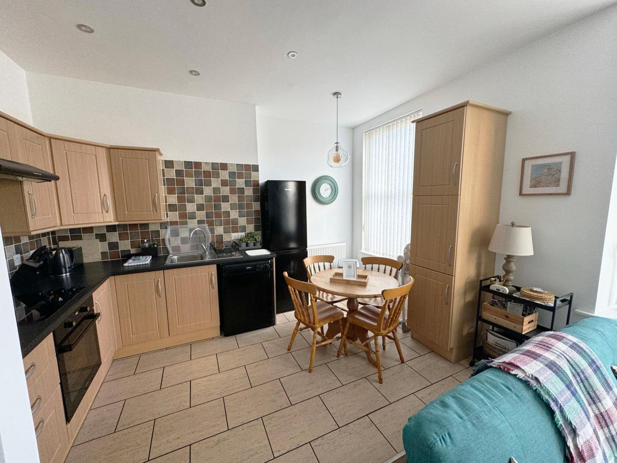Private Parking, Central Llandudno, King Bed With Ensuite At Clement Lodge Εξωτερικό φωτογραφία